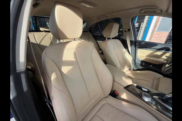 BMW 3-serie 320i Luxury Edition Individual 2018 NAVI LEDER!