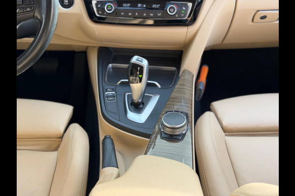 BMW 3-serie 320i Luxury Edition Individual 2018 NAVI LEDER!