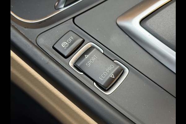 BMW 3-serie 320i Luxury Edition Individual 2018 NAVI LEDER!