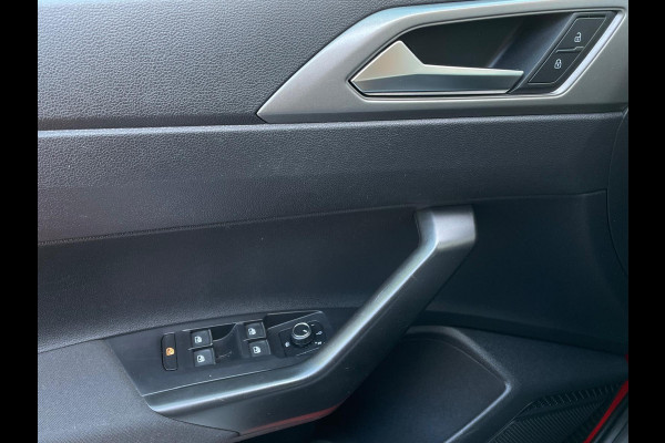 Volkswagen Polo 1.0 TSI Comfortline Business/Car play/Fcaelift/Navi(Ferrari Red)