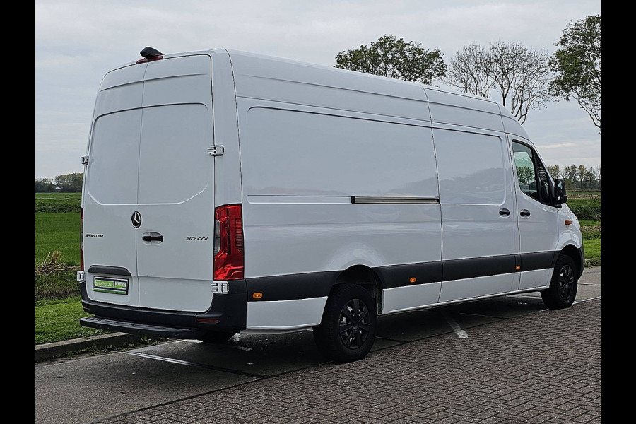 Mercedes-Benz Sprinter 317 1.9 CDI L3H2 Navi Airco Mbux 360- Gr.-Camera Cruise Euro6 170 PK Mercedes-Benz Sprinter 317 1.9 CDI L3H2 Navi Airco Mbux 360- Gr.-Camera Cruise Euro6 170 PK