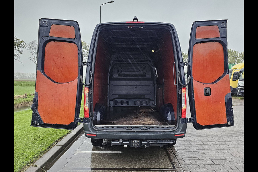 Mercedes-Benz Sprinter 314 L2H2 3.5T-Trekhaak Airco Mbux Camera Euro6 1e Eigenaar! Mercedes-Benz Sprinter 314 L2H2 3.5T-Trekhaak Airco Mbux Camera Euro6 1e Eigenaar!