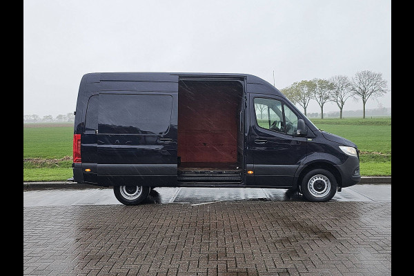 Mercedes-Benz Sprinter 314 L2H2 3.5T-Trekhaak Airco Mbux Camera Euro6 1e Eigenaar! Mercedes-Benz Sprinter 314 L2H2 3.5T-Trekhaak Airco Mbux Camera Euro6 1e Eigenaar!