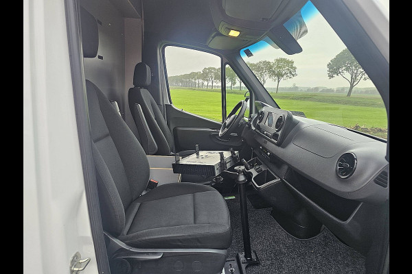 Mercedes-Benz Sprinter 317 L2H2 Aut 3500KG Trekhaak Werkplaats Inrichting Camera carplay cruisecontrol standkachel