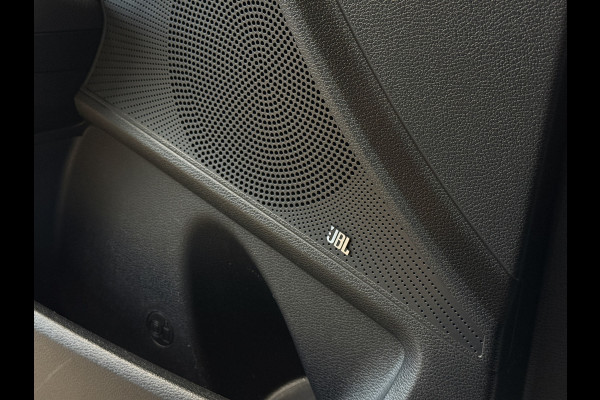 Kia ProCeed 1.6 T-GDI GT 205pk | Groot Navi | 18" | JBL | ACC | Blindspot | Camera | Perfect onderhouden.