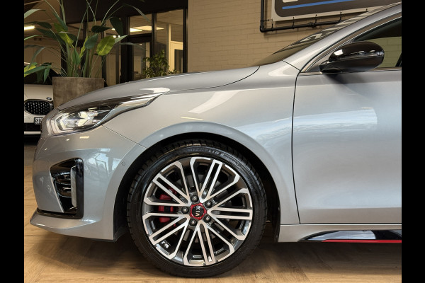 Kia ProCeed 1.6 T-GDI GT 205pk | Groot Navi | 18" | JBL | ACC | Blindspot | Camera | Perfect onderhouden.