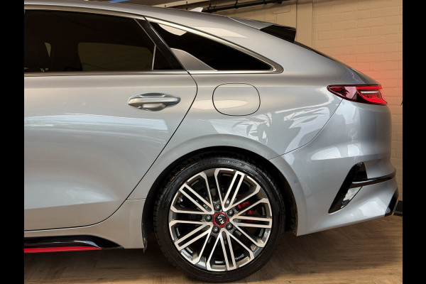 Kia ProCeed 1.6 T-GDI GT 205pk | Groot Navi | 18" | JBL | ACC | Blindspot | Camera | Perfect onderhouden.