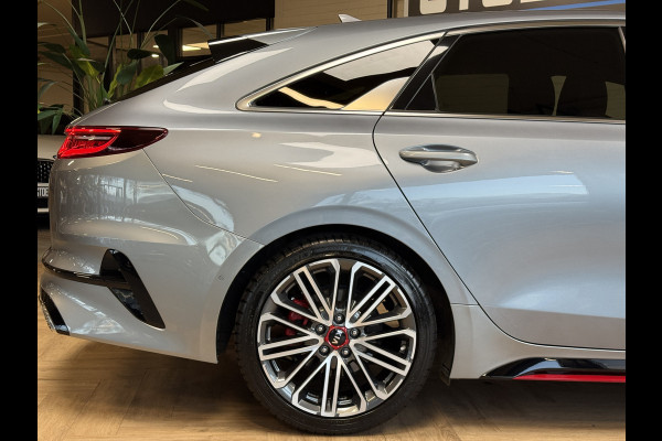 Kia ProCeed 1.6 T-GDI GT 205pk | Groot Navi | 18" | JBL | ACC | Blindspot | Camera | Perfect onderhouden.