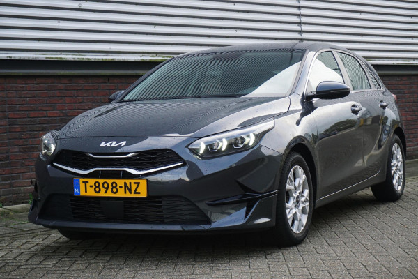 Kia Ceed 1.0 T-GDi 120PK DynamicLine/Geen Importauto/ All-Seasonbanden. Kia Ceed 1.0 T-GDi 120PK DynamicLine/Geen Importauto/ All-Seasonbanden.