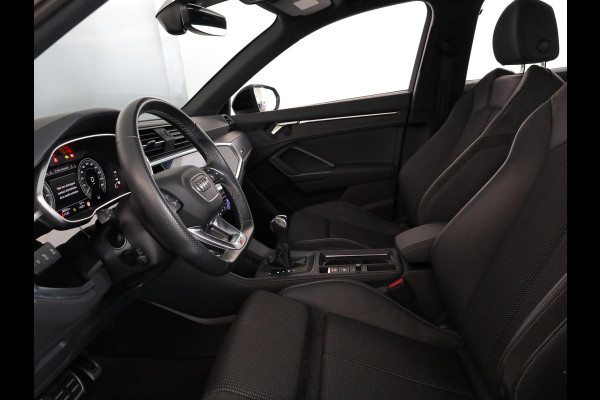 Audi Q3 45 TFSI e Business Edition 245 pk S-tronic | Navigatie | Parkeersensoren | Achteruitrijcamera | Adaptieve cruise control | Stoelverwarming | S-Line interieur |