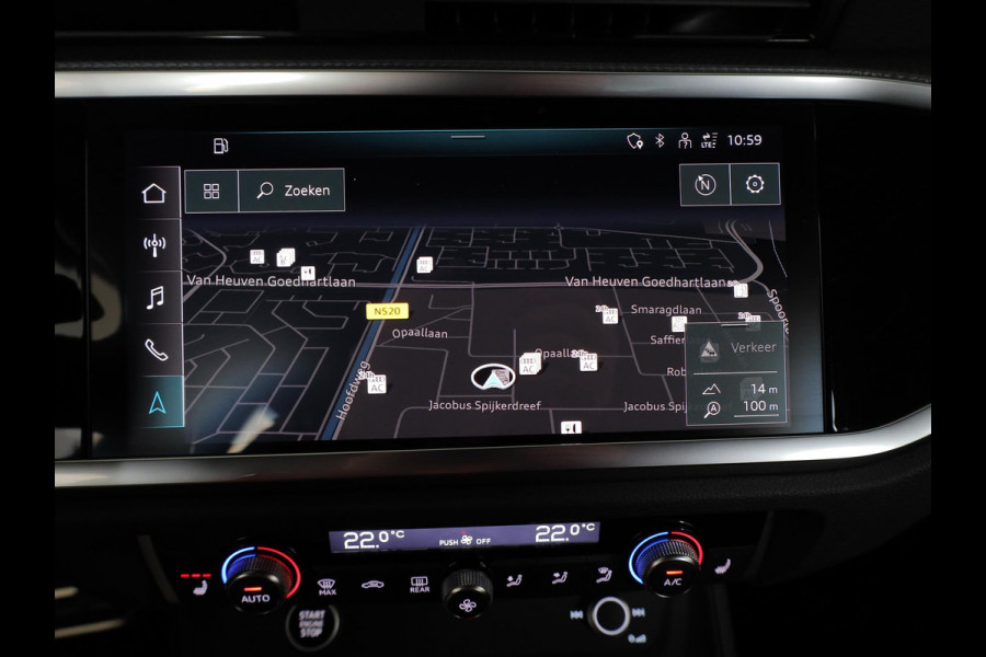 Audi Q3 45 TFSI e Business Edition 245 pk S-tronic | Navigatie | Parkeersensoren | Achteruitrijcamera | Adaptieve cruise control | Stoelverwarming | S-Line interieur |