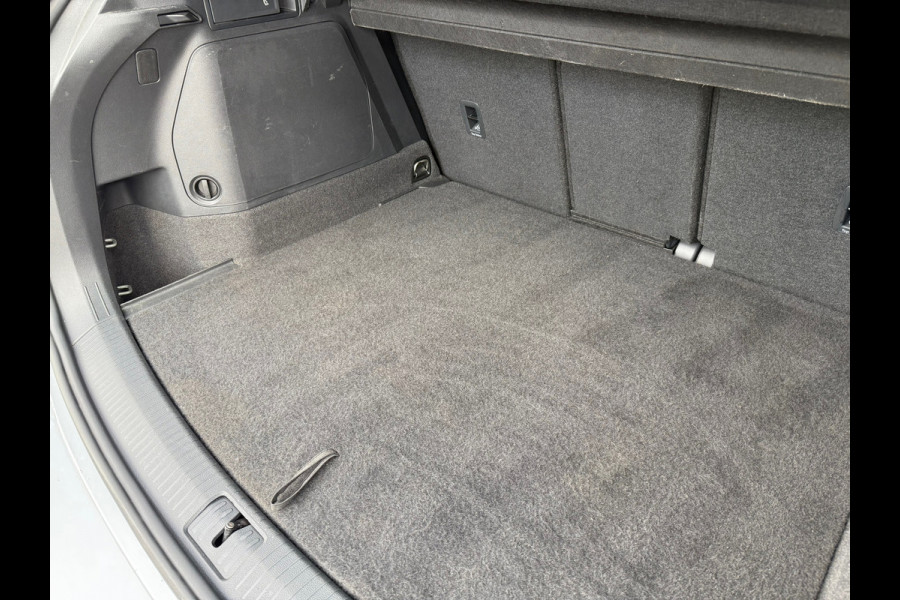 Volkswagen Tiguan 1.4 TSI eHybrid R-Line Business+ - Automaat - Climate - Navi - Camera - Parkeerhulp