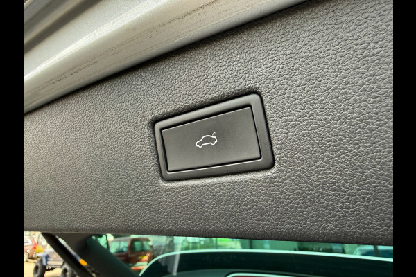 Volkswagen Tiguan 1.4 TSI eHybrid R-Line Business+ - Automaat - Climate - Navi - Camera - Parkeerhulp