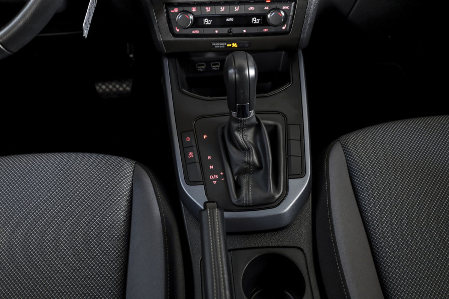 Seat Arona 1.0 TSI 116 PK Xcellence - Automaat | Cruise | Stoelverw. | PDC | NAV+App. Connect | ECC | DAB | LM 17" | Trekhaak | Seat Arona 1.0 TSI 116 PK Xcellence - Automaat | Cruise | Stoelverw. | PDC | NAV+App. Connect | ECC | DAB | LM 17" | Trekhaak |