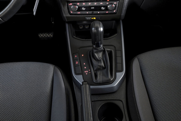 Seat Arona 1.0 TSI 116 PK Xcellence - Automaat | Cruise | Stoelverw. | PDC | NAV+App. Connect | ECC | DAB | LM 17" | Trekhaak | Seat Arona 1.0 TSI 116 PK Xcellence - Automaat | Cruise | Stoelverw. | PDC | NAV+App. Connect | ECC | DAB | LM 17" | Trekhaak |