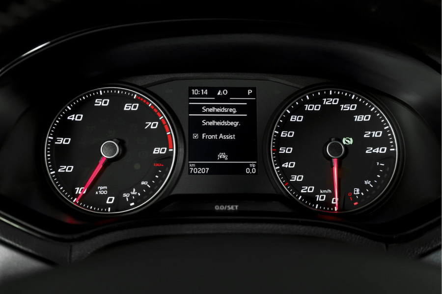 Seat Arona 1.0 TSI 116 PK Xcellence - Automaat | Cruise | Stoelverw. | PDC | NAV+App. Connect | ECC | DAB | LM 17" | Trekhaak | Seat Arona 1.0 TSI 116 PK Xcellence - Automaat | Cruise | Stoelverw. | PDC | NAV+App. Connect | ECC | DAB | LM 17" | Trekhaak |