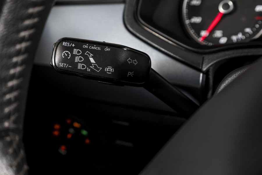 Seat Arona 1.0 TSI 116 PK Xcellence - Automaat | Cruise | Stoelverw. | PDC | NAV+App. Connect | ECC | DAB | LM 17" | Trekhaak | Seat Arona 1.0 TSI 116 PK Xcellence - Automaat | Cruise | Stoelverw. | PDC | NAV+App. Connect | ECC | DAB | LM 17" | Trekhaak |