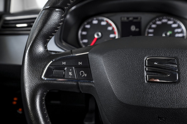 Seat Arona 1.0 TSI 116 PK Xcellence - Automaat | Cruise | Stoelverw. | PDC | NAV+App. Connect | ECC | DAB | LM 17" | Trekhaak | Seat Arona 1.0 TSI 116 PK Xcellence - Automaat | Cruise | Stoelverw. | PDC | NAV+App. Connect | ECC | DAB | LM 17" | Trekhaak |