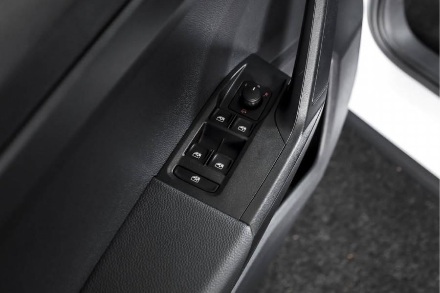 Seat Arona 1.0 TSI 116 PK Xcellence - Automaat | Cruise | Stoelverw. | PDC | NAV+App. Connect | ECC | DAB | LM 17" | Trekhaak | Seat Arona 1.0 TSI 116 PK Xcellence - Automaat | Cruise | Stoelverw. | PDC | NAV+App. Connect | ECC | DAB | LM 17" | Trekhaak |