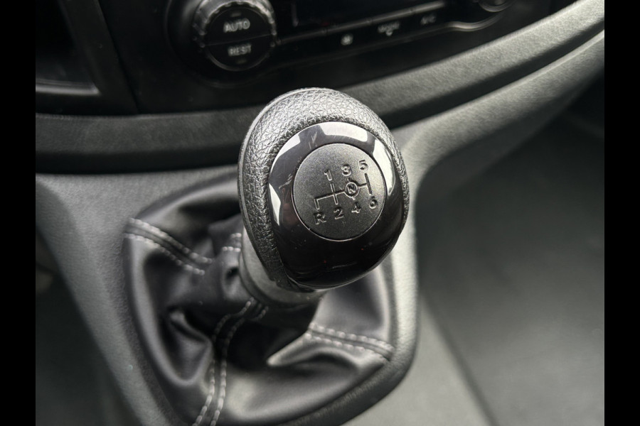 Mercedes-Benz Vito 110 CDI 102 PK RWD / L2H1 / 1e EIG. / 47.247 KM !! / TREKHAAK / ECC AIRCO / CRUISE / BLUETOOTH / PDC Mercedes-Benz Vito 110 CDI 102 PK RWD / L2H1 / 1e EIG. / 47.247 KM !! / TREKHAAK / ECC AIRCO / CRUISE / BLUETOOTH / PDC