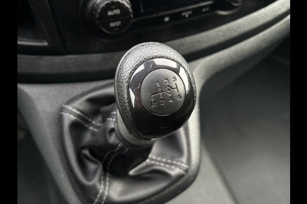 Mercedes-Benz Vito 110 CDI 102 PK RWD / L2H1 / 1e EIG. / 47.247 KM !! / TREKHAAK / ECC AIRCO / CRUISE / BLUETOOTH / PDC Mercedes-Benz Vito 110 CDI 102 PK RWD / L2H1 / 1e EIG. / 47.247 KM !! / TREKHAAK / ECC AIRCO / CRUISE / BLUETOOTH / PDC