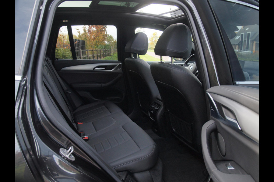 BMW iX3 Executive 80 kWh | Panoramadak | Camera | Trekhaak | Sfeerverlichting | Apple Carplay | BMW iX3 Executive 80 kWh | Panoramadak | Camera | Trekhaak | Sfeerverlichting | Apple Carplay |