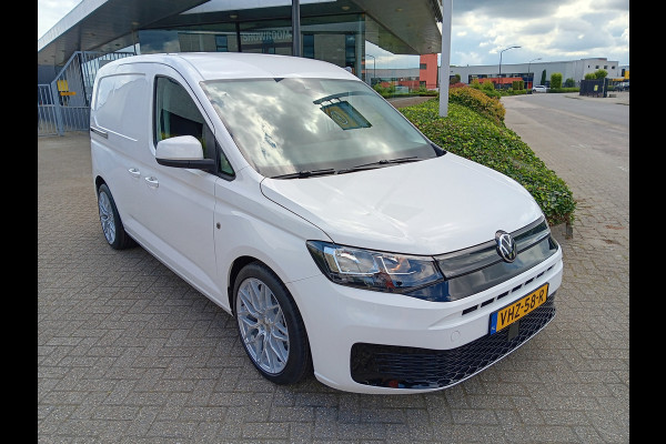 Volkswagen Caddy Cargo 2.0 TDI 102PK Comfort, SPORTSTOELEN, AIRCO, NAVIGATIE, 18" LMV, incl. 12 MND BOVAGGARANTIE Uniek! Volkswagen Caddy Cargo 2.0 TDI 102PK Comfort, SPORTSTOELEN, AIRCO, NAVIGATIE, 18" LMV, incl. 12 MND BOVAGGARANTIE Uniek!