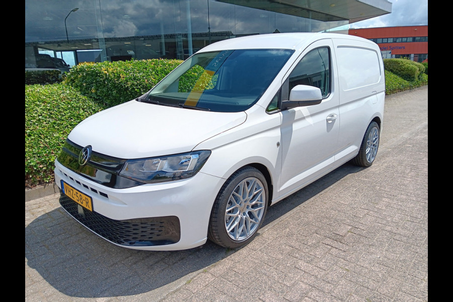 Volkswagen Caddy Cargo 2.0 TDI 102PK Comfort, SPORTSTOELEN, AIRCO, NAVIGATIE, 18" LMV, incl. 12 MND BOVAGGARANTIE Uniek! Volkswagen Caddy Cargo 2.0 TDI 102PK Comfort, SPORTSTOELEN, AIRCO, NAVIGATIE, 18" LMV, incl. 12 MND BOVAGGARANTIE Uniek!