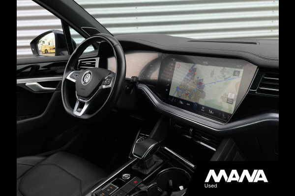 Volkswagen Touareg 3.0TDI V6 286PK 3x R-Line Leder interieur Panoramadak Trekhaak Volkswagen Touareg 3.0TDI V6 286PK 3x R-Line Leder interieur Panoramadak Trekhaak