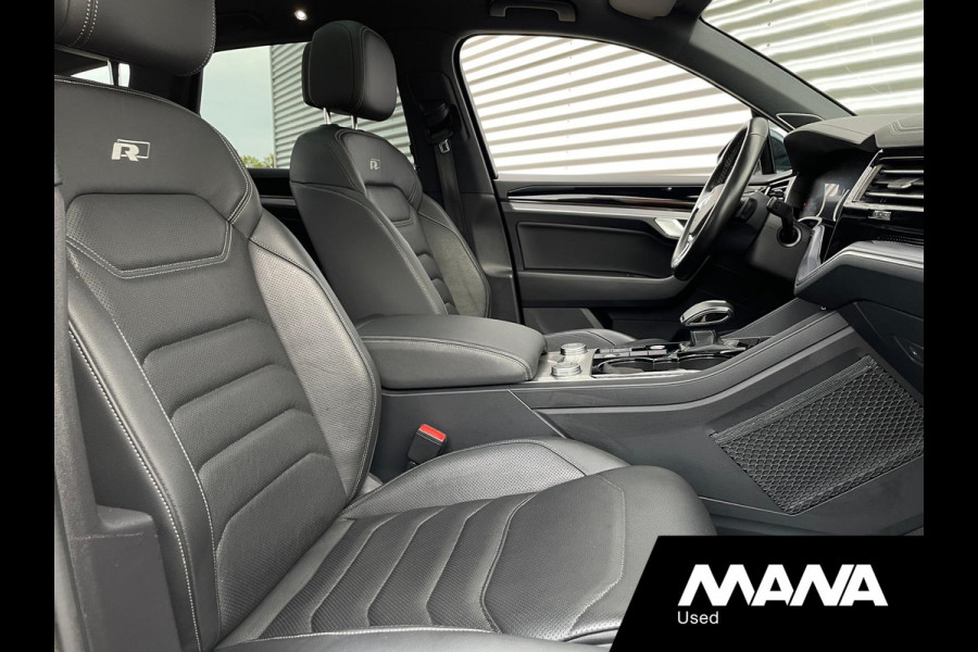 Volkswagen Touareg 3.0TDI V6 286PK 3x R-Line Leder interieur Panoramadak Trekhaak Volkswagen Touareg 3.0TDI V6 286PK 3x R-Line Leder interieur Panoramadak Trekhaak
