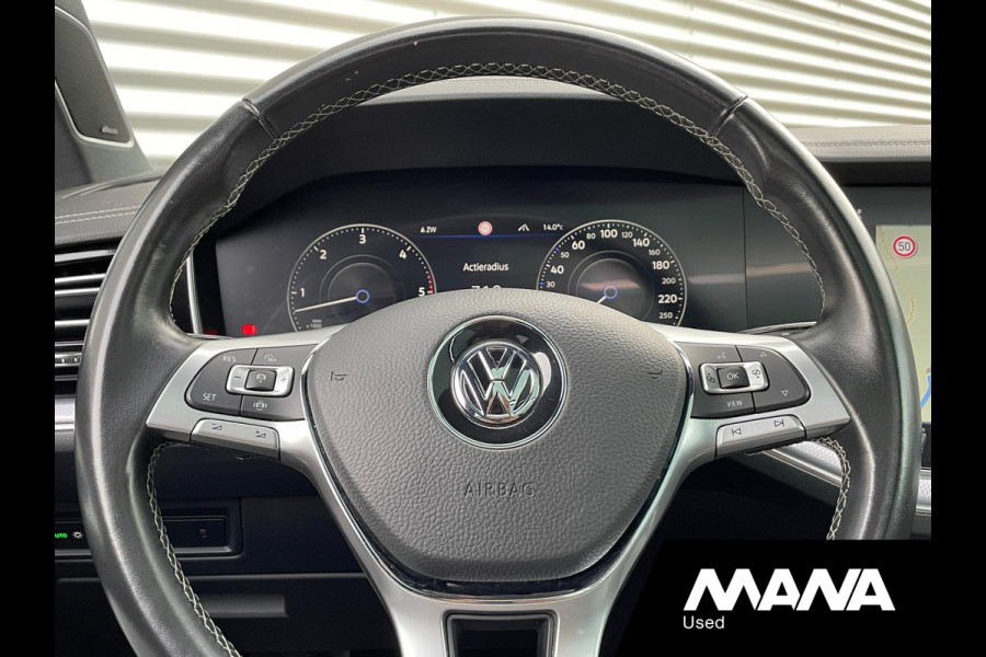 Volkswagen Touareg 3.0TDI V6 286PK 3x R-Line Leder interieur Panoramadak Trekhaak Volkswagen Touareg 3.0TDI V6 286PK 3x R-Line Leder interieur Panoramadak Trekhaak
