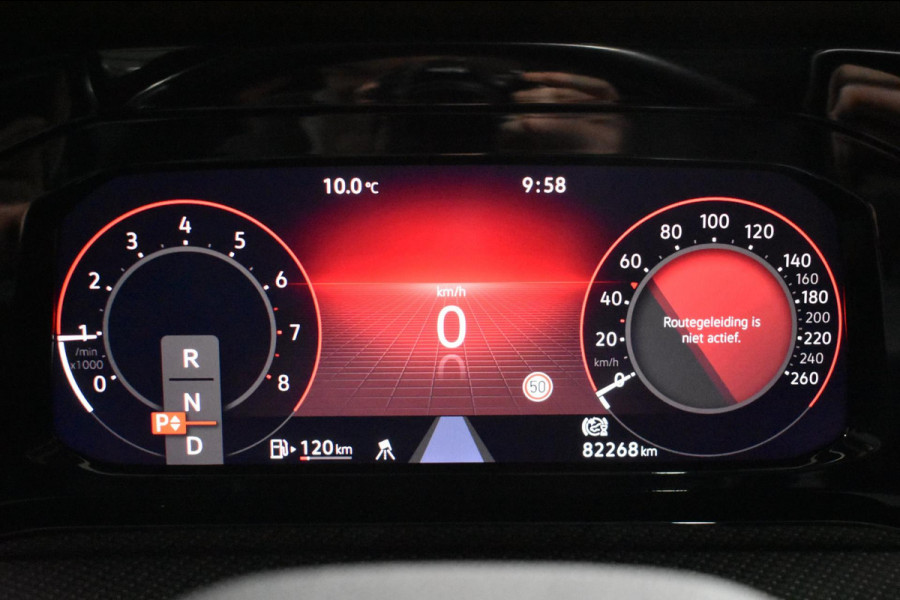 Volkswagen GOLF Variant 1.5 eTSI R-Line | MAXTON | IQ-LIGHT | PANORAMADAK | APPLE CARPLAY | ANDROID AUTO | CAMERA