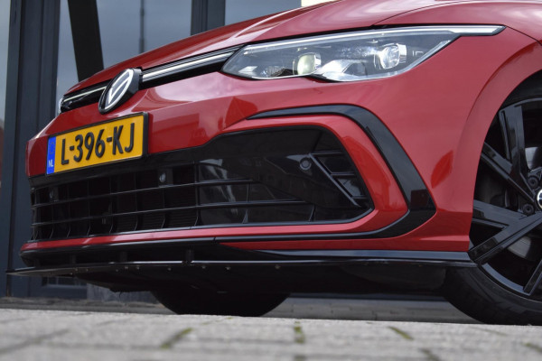 Volkswagen GOLF Variant 1.5 eTSI R-Line | MAXTON | IQ-LIGHT | PANORAMADAK | APPLE CARPLAY | ANDROID AUTO | CAMERA