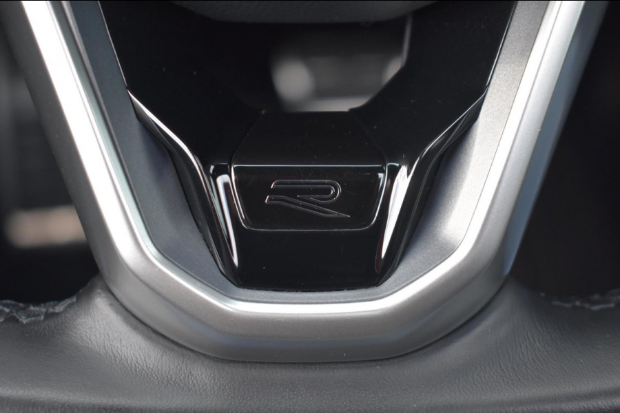 Volkswagen GOLF Variant 1.5 eTSI R-Line | MAXTON | IQ-LIGHT | PANORAMADAK | APPLE CARPLAY | ANDROID AUTO | CAMERA