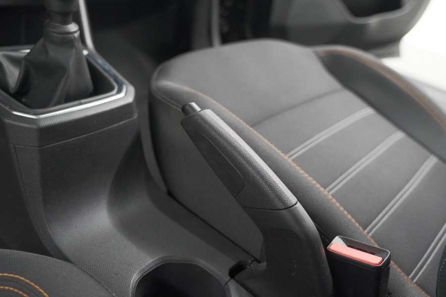 Dacia SANDERO Stepway TCe 100 Bi-Fuel Comfort | Camera | Apple Carplay | Navigatie | Parkeersensoren