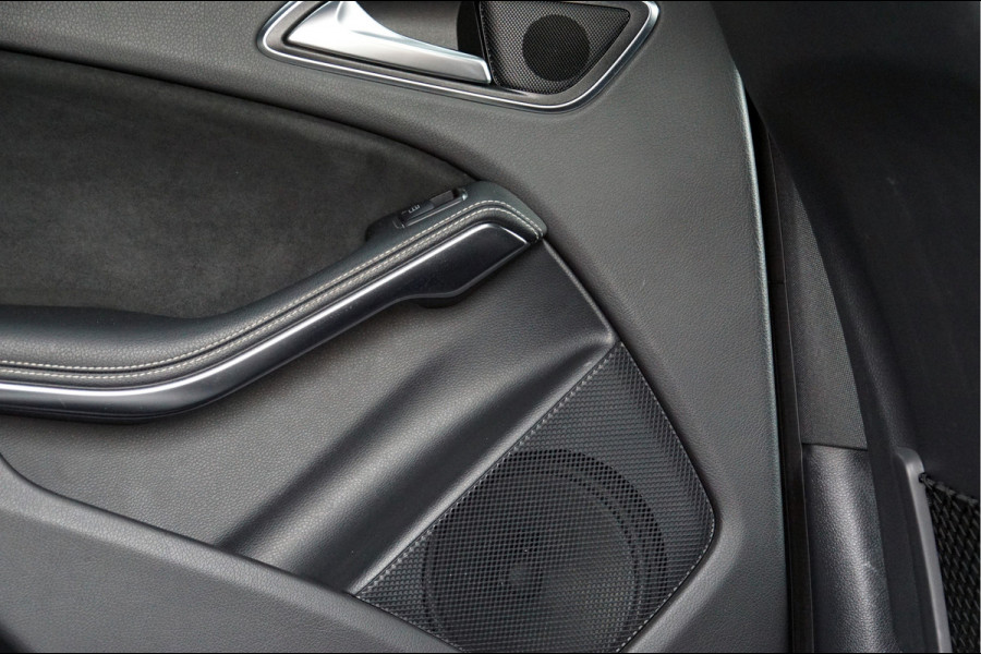 Mercedes-Benz CLA-Klasse Shooting Brake CLA 200 Shooting Brake AMG line | Panorama Trekhaak LED Camera