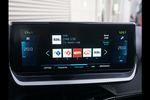 Peugeot e-208 EV Allure Pack 50 kWh Afn. Trekhaak | Soh 96%