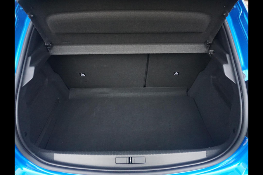 Peugeot e-208 EV Allure Pack 50 kWh Afn. Trekhaak | Soh 96%
