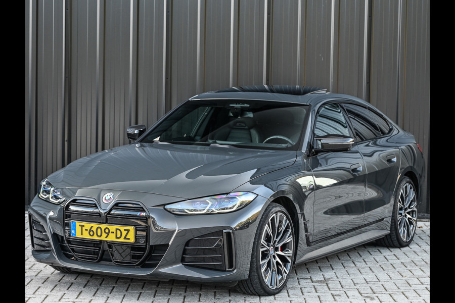 BMW i4 M50 GRAN COUPE HIGH EXECUTIVE 84 kWh 544 PK| M-SPORT PRO | COMFORT ACCESS | CARBON-PAKKET | MEMORY SEATS | LEDER | STUURWIELVERW BMW i4 M50 GRAN COUPE HIGH EXECUTIVE 84 kWh 544 PK| M-SPORT PRO | COMFORT ACCESS | CARBON-PAKKET | MEMORY SEATS | LEDER | STUURWIELVERW