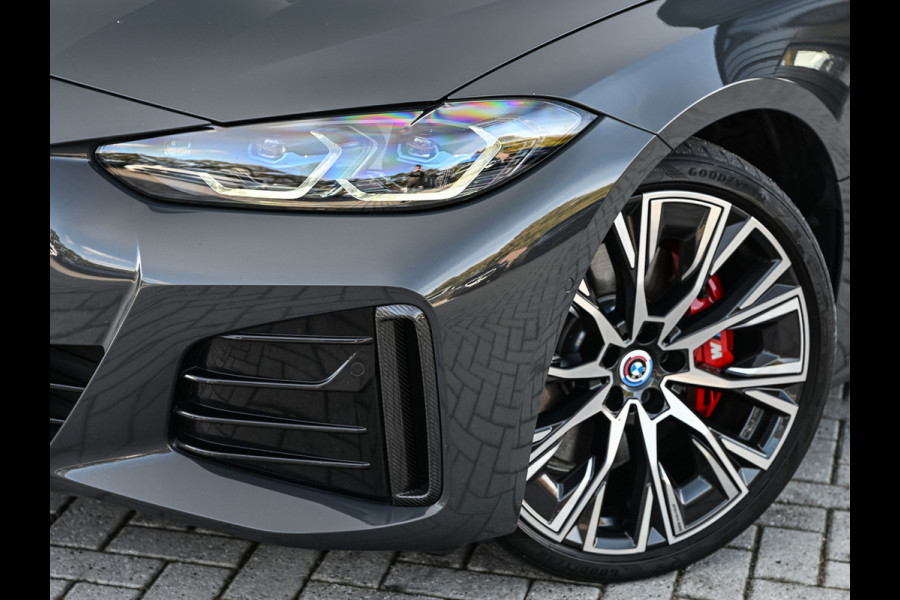 BMW i4 M50 GRAN COUPE HIGH EXECUTIVE 84 kWh 544 PK| M-SPORT PRO | COMFORT ACCESS | CARBON-PAKKET | MEMORY SEATS | LEDER | STUURWIELVERW BMW i4 M50 GRAN COUPE HIGH EXECUTIVE 84 kWh 544 PK| M-SPORT PRO | COMFORT ACCESS | CARBON-PAKKET | MEMORY SEATS | LEDER | STUURWIELVERW