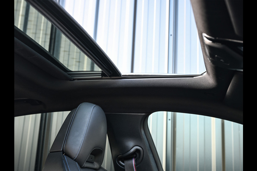 BMW i4 M50 GRAN COUPE HIGH EXECUTIVE 84 kWh 544 PK| M-SPORT PRO | COMFORT ACCESS | CARBON-PAKKET | MEMORY SEATS | LEDER | STUURWIELVERW BMW i4 M50 GRAN COUPE HIGH EXECUTIVE 84 kWh 544 PK| M-SPORT PRO | COMFORT ACCESS | CARBON-PAKKET | MEMORY SEATS | LEDER | STUURWIELVERW