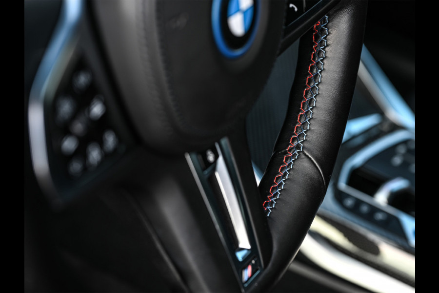BMW i4 M50 GRAN COUPE HIGH EXECUTIVE 84 kWh 544 PK| M-SPORT PRO | COMFORT ACCESS | CARBON-PAKKET | MEMORY SEATS | LEDER | STUURWIELVERW BMW i4 M50 GRAN COUPE HIGH EXECUTIVE 84 kWh 544 PK| M-SPORT PRO | COMFORT ACCESS | CARBON-PAKKET | MEMORY SEATS | LEDER | STUURWIELVERW