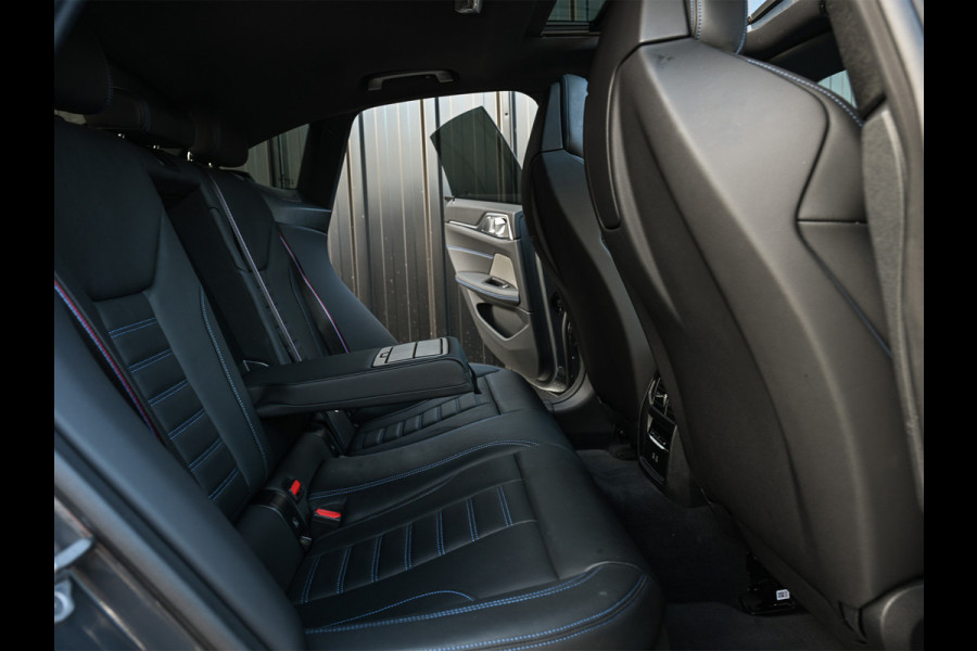 BMW i4 M50 GRAN COUPE HIGH EXECUTIVE 84 kWh 544 PK| M-SPORT PRO | COMFORT ACCESS | CARBON-PAKKET | MEMORY SEATS | LEDER | STUURWIELVERW BMW i4 M50 GRAN COUPE HIGH EXECUTIVE 84 kWh 544 PK| M-SPORT PRO | COMFORT ACCESS | CARBON-PAKKET | MEMORY SEATS | LEDER | STUURWIELVERW