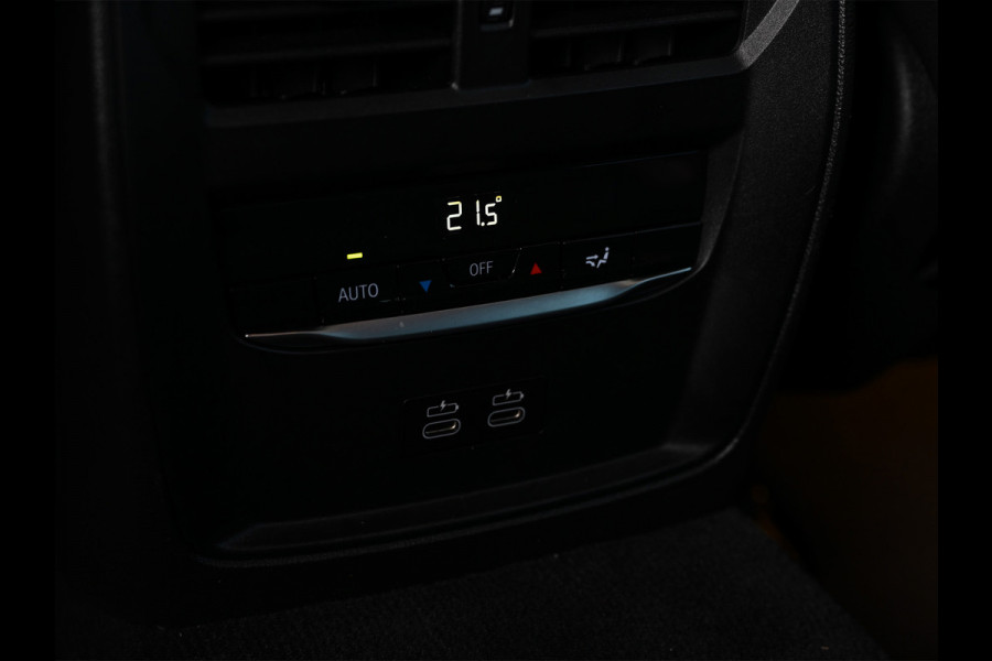 BMW i4 M50 GRAN COUPE HIGH EXECUTIVE 84 kWh 544 PK| M-SPORT PRO | COMFORT ACCESS | CARBON-PAKKET | MEMORY SEATS | LEDER | STUURWIELVERW BMW i4 M50 GRAN COUPE HIGH EXECUTIVE 84 kWh 544 PK| M-SPORT PRO | COMFORT ACCESS | CARBON-PAKKET | MEMORY SEATS | LEDER | STUURWIELVERW