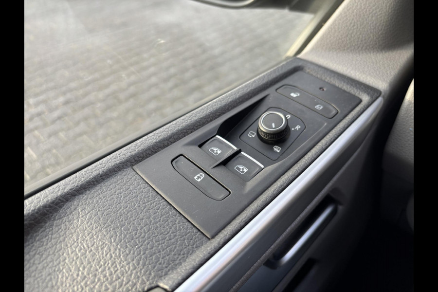 Volkswagen Transporter 2.0 TDI L2H1 BULLI 4Motion*AUTOM.*ACC*CAM*ECC*CARP