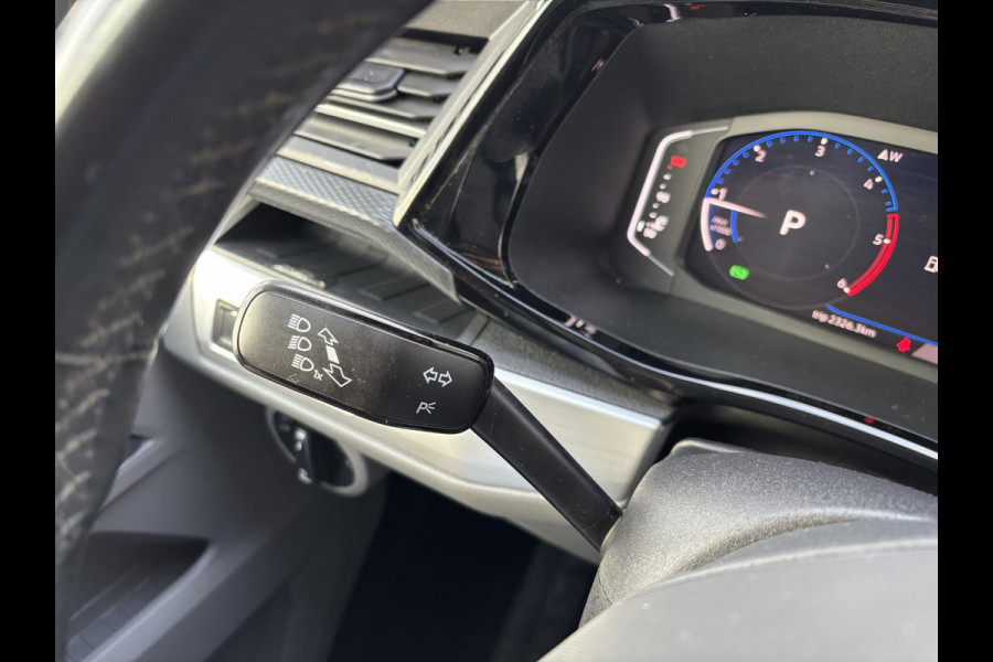 Volkswagen Transporter 2.0 TDI L2H1 BULLI 4Motion*AUTOM.*ACC*CAM*ECC*CARP