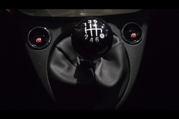 Fiat 500 1.0 Hybrid Lounge | Navigatie | Carplay | Airco | Cruise