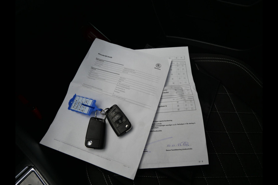 Škoda Karoq 1.5 TSI SPORTLINE | AUTOMAAT | A.C.C | PANO | TREKHAAK | CAMERA | BTW-AUTO!! Škoda Karoq 1.5 TSI SPORTLINE | AUTOMAAT | A.C.C | PANO | TREKHAAK | CAMERA | BTW-AUTO!!