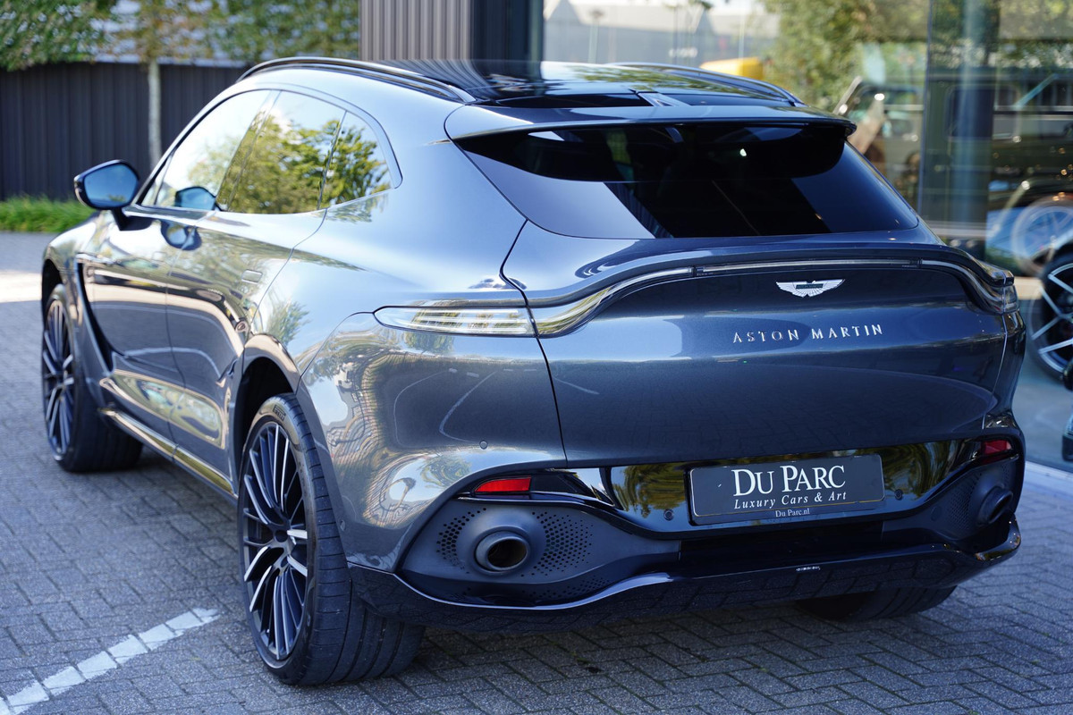 Aston Martin Dbx 4.0 V8 2022 Panoramadak 23 Inch Aston Martin Dbx 4.0 V8 2022 Panoramadak 23 Inch
