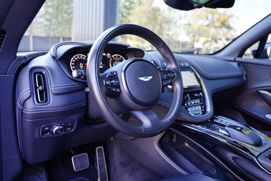 Aston Martin Dbx 4.0 V8 2022 Panoramadak 23 Inch Aston Martin Dbx 4.0 V8 2022 Panoramadak 23 Inch